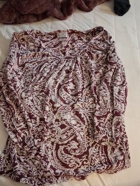 Paisley Print Long-Sleeve Women’s Top - Burgundy/White